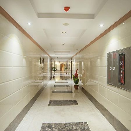 Al Ezzah Palace Hotel Suites Jeddah Exterior photo